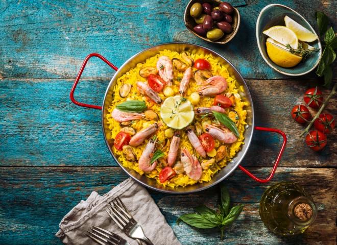 Seafood paella